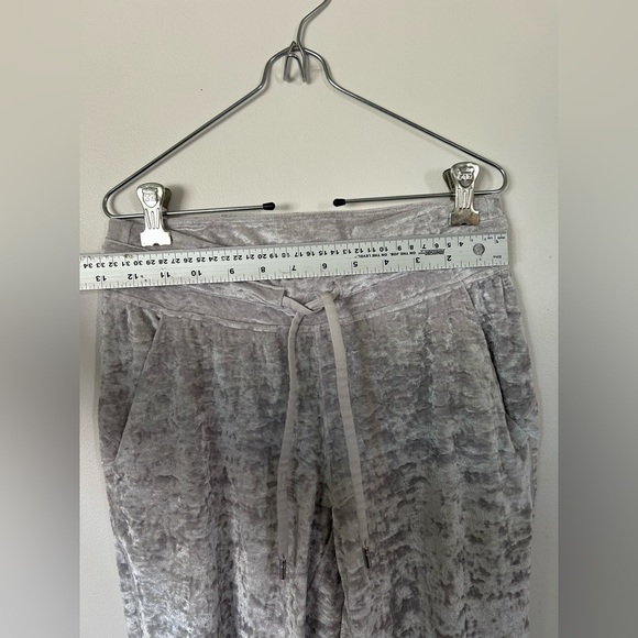 Lululemon Limited Edition Ready to Crush Rulu Jogger Velvet Womens Sz 4 LW5DAKS - Picture 2 of 8